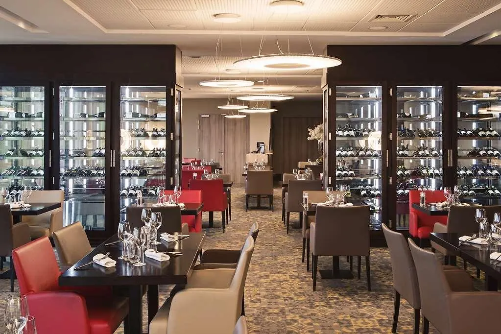 Doubletree By Hilton Lyon Eurexpo & Spa Saint-Priest  4*, Saint-Priest (Rhone)