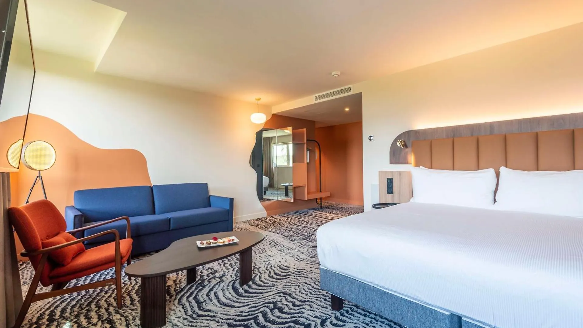 Doubletree By Hilton Lyon Eurexpo & Spa Saint-Priest  4*, Saint-Priest (Rhone) France