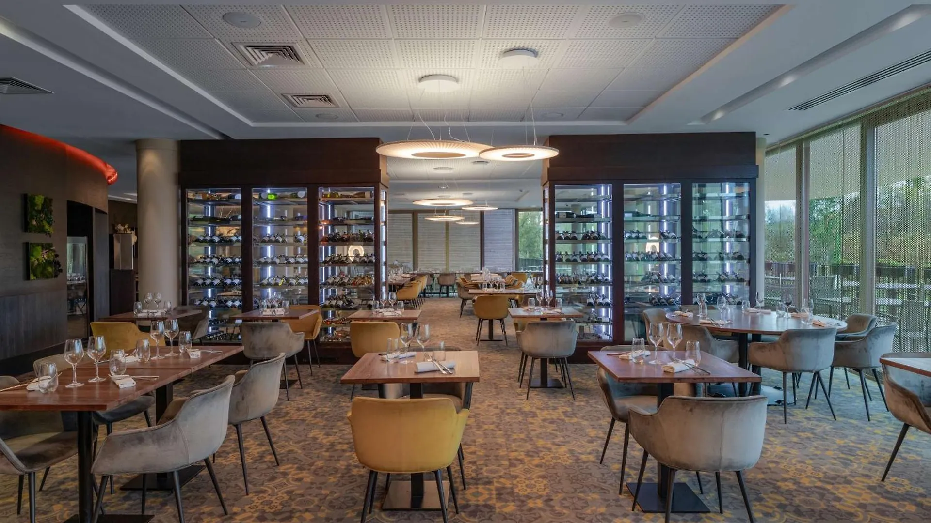 Doubletree By Hilton Lyon Eurexpo & Spa Saint-Priest  Hotel