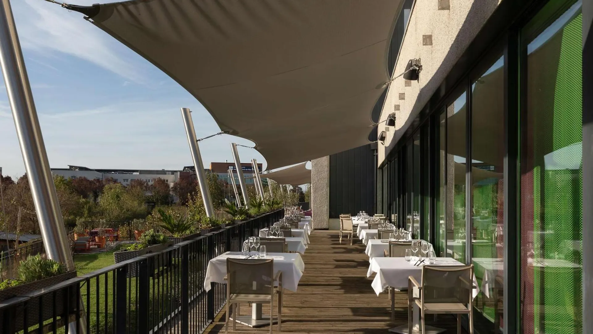 Doubletree By Hilton Lyon Eurexpo & Spa Saint-Priest  4*, Saint-Priest (Rhone)