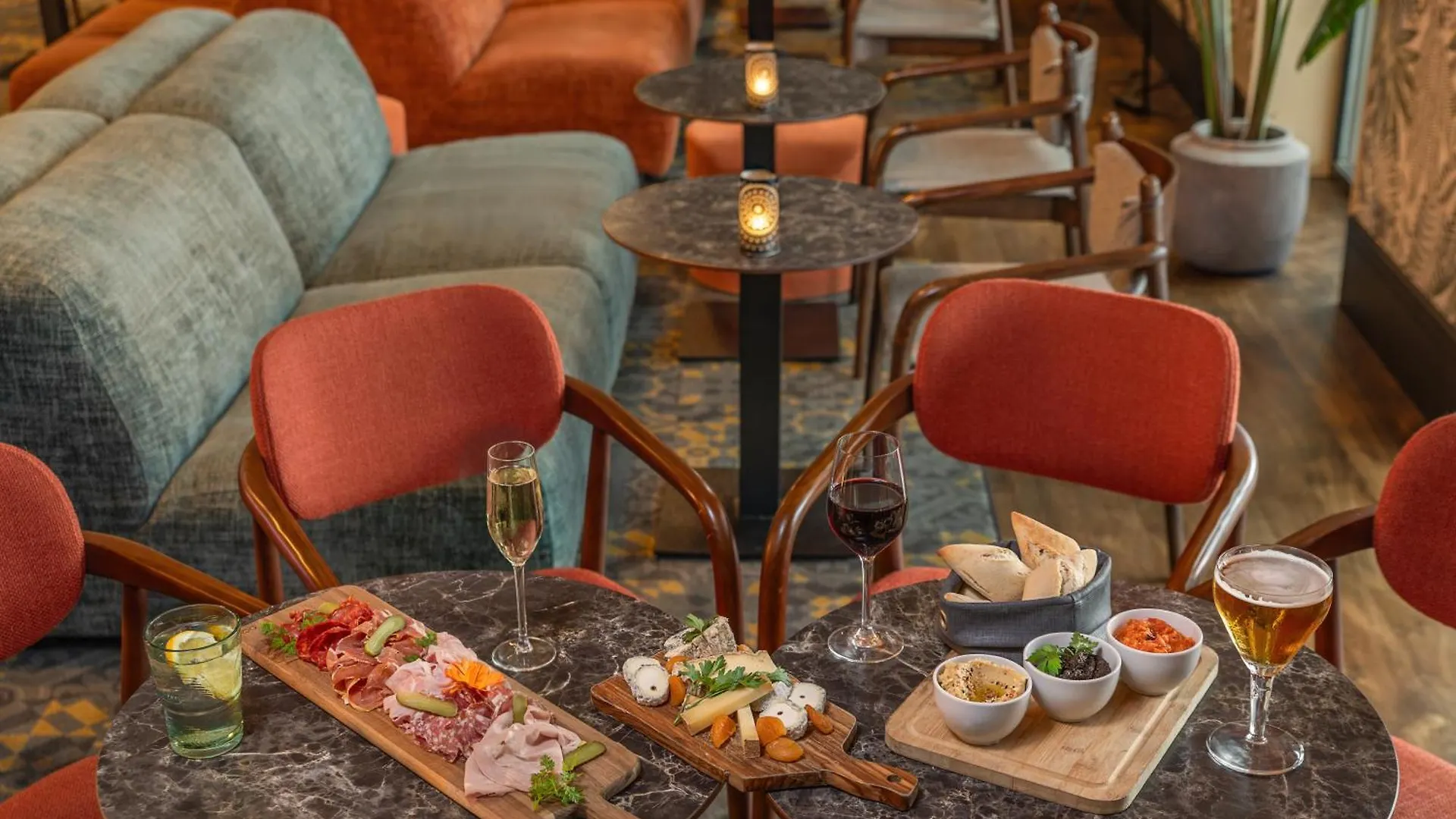 Doubletree By Hilton Lyon Eurexpo & Spa Saint-Priest  Hotel